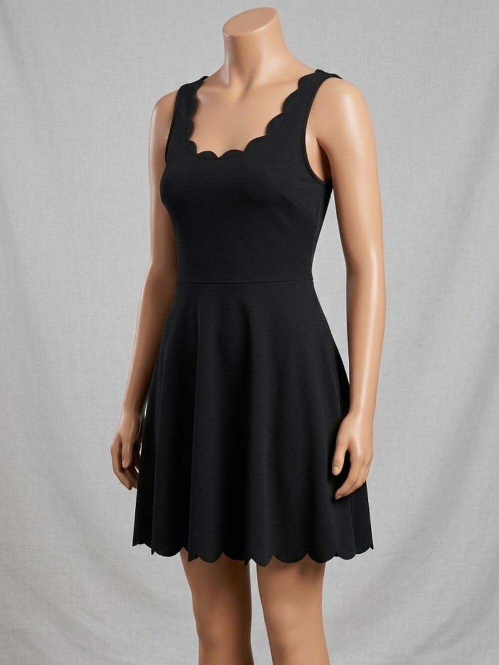 Ivory Women’s Small Black Scalloped Fit & Flare Skater Mini Dress Sleeveless